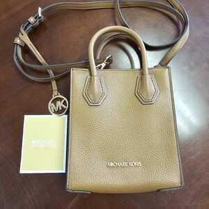 Michael Kors Mercer pebble extra small leather crossbody bag NWT luggage color